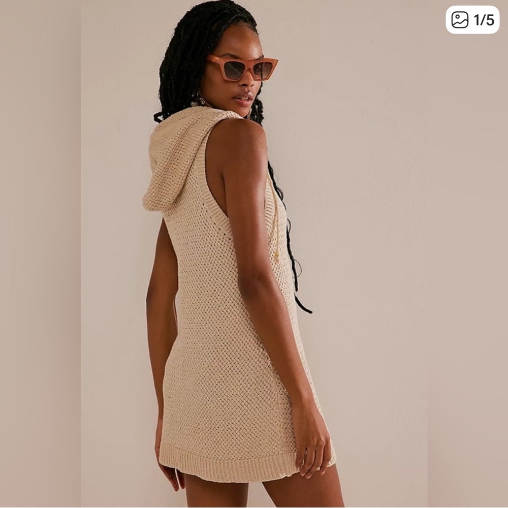 Free People Beach Ainsley Hooded crocheted dress NWOT - Picture 3 of 7